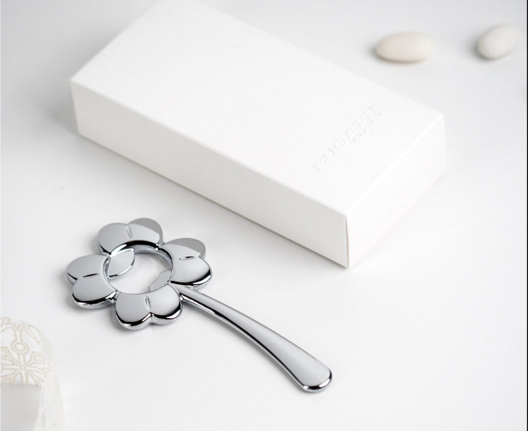 Quadrifoglio Bottle Opener in Chrome by Casa Bugatti