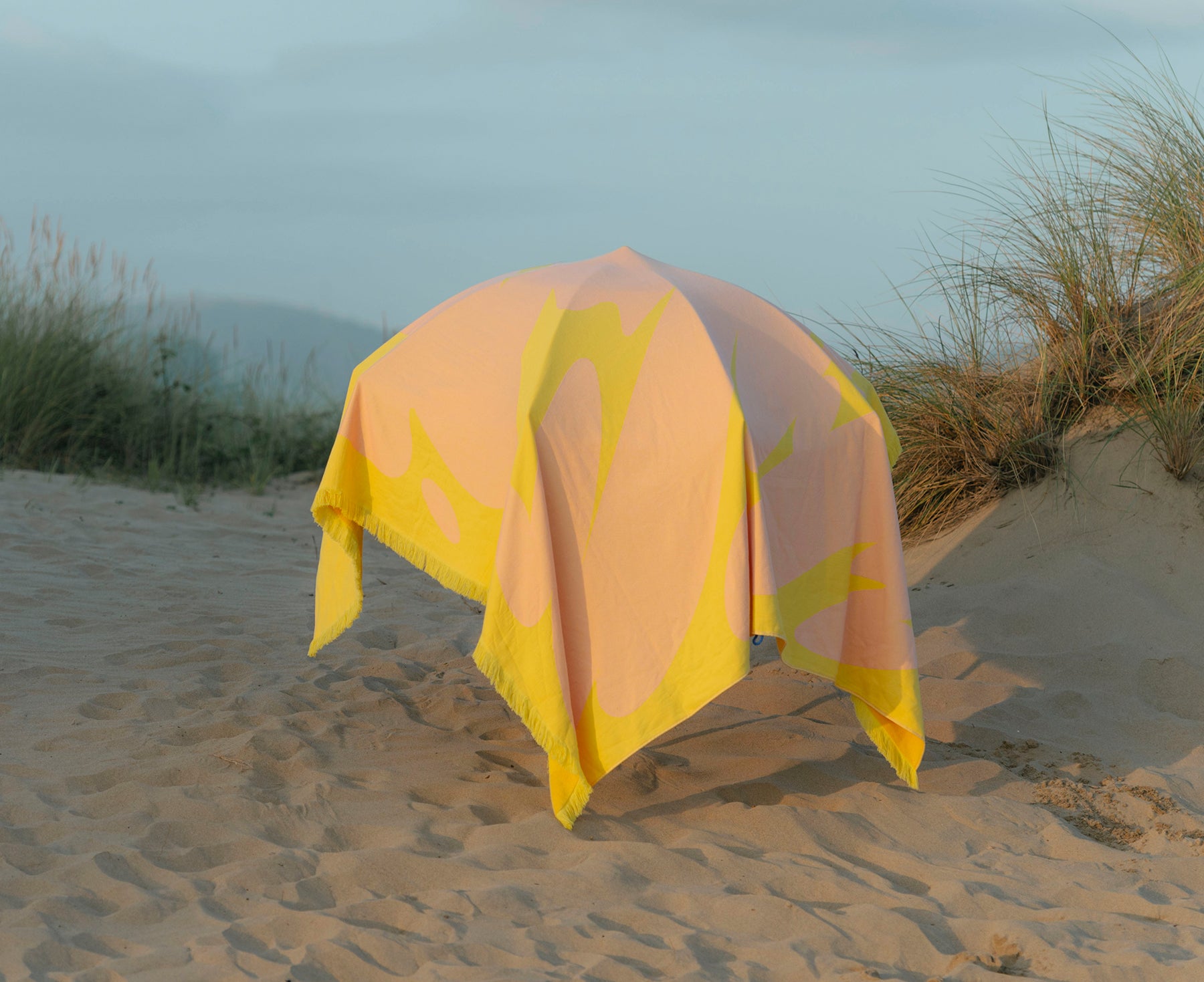 Beach Towel - Giant Agua - by Volver