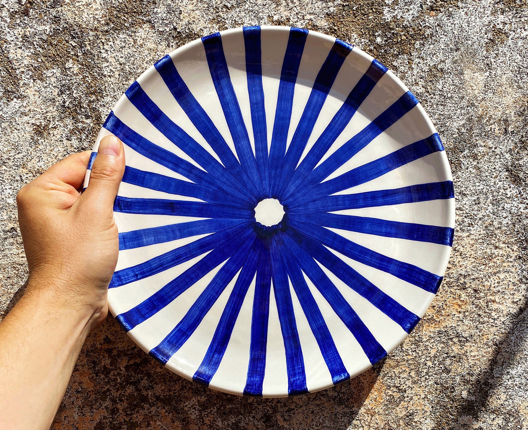 Ray Terracotta Dinner Plate in Blue by Casa Cubista
