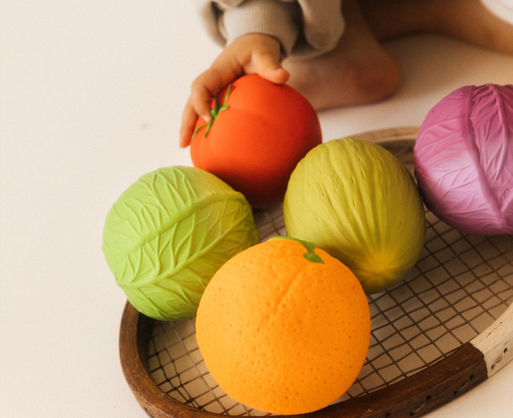 Baby Ball - Tomato - by Oli & Carol