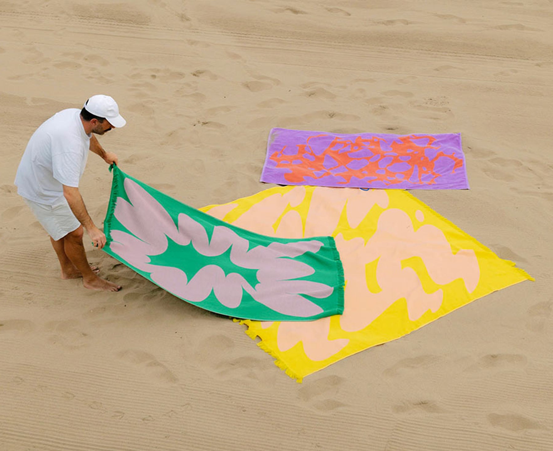 Beach Towel - Giant Agua - by Volver