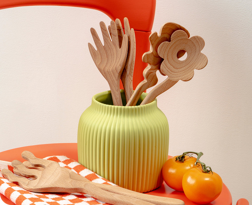 Serving Friends - Wavy - by Areaware