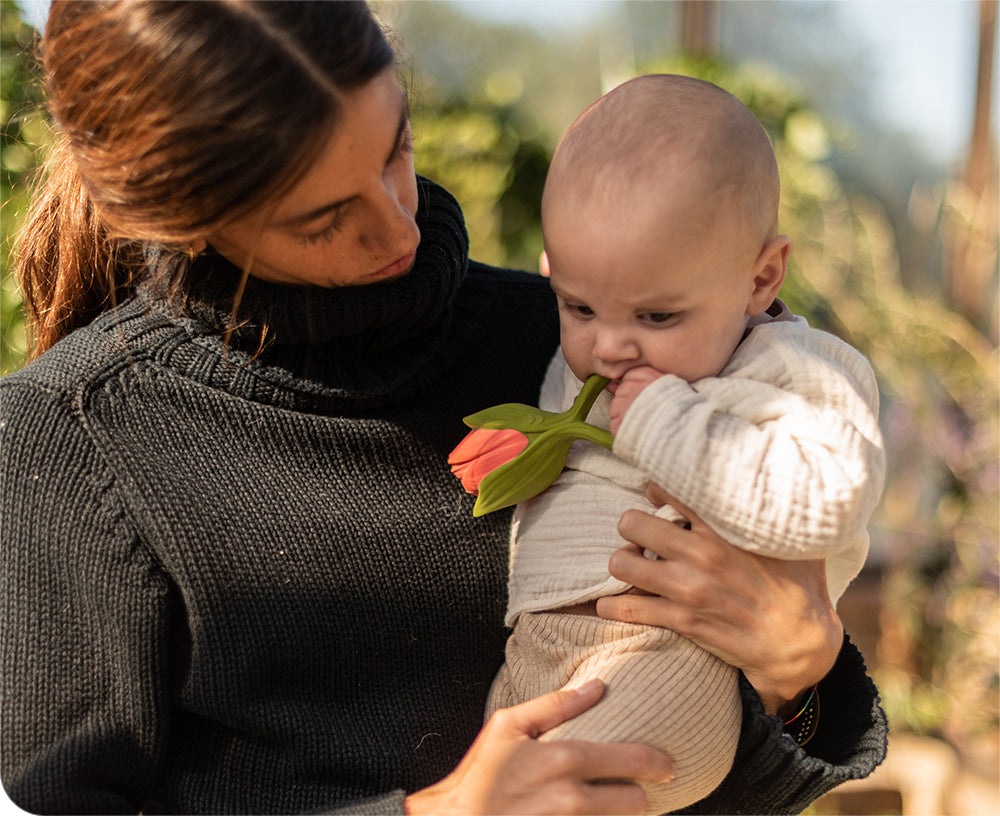 Theo Tulip Chewable Toy by Oli & Carol