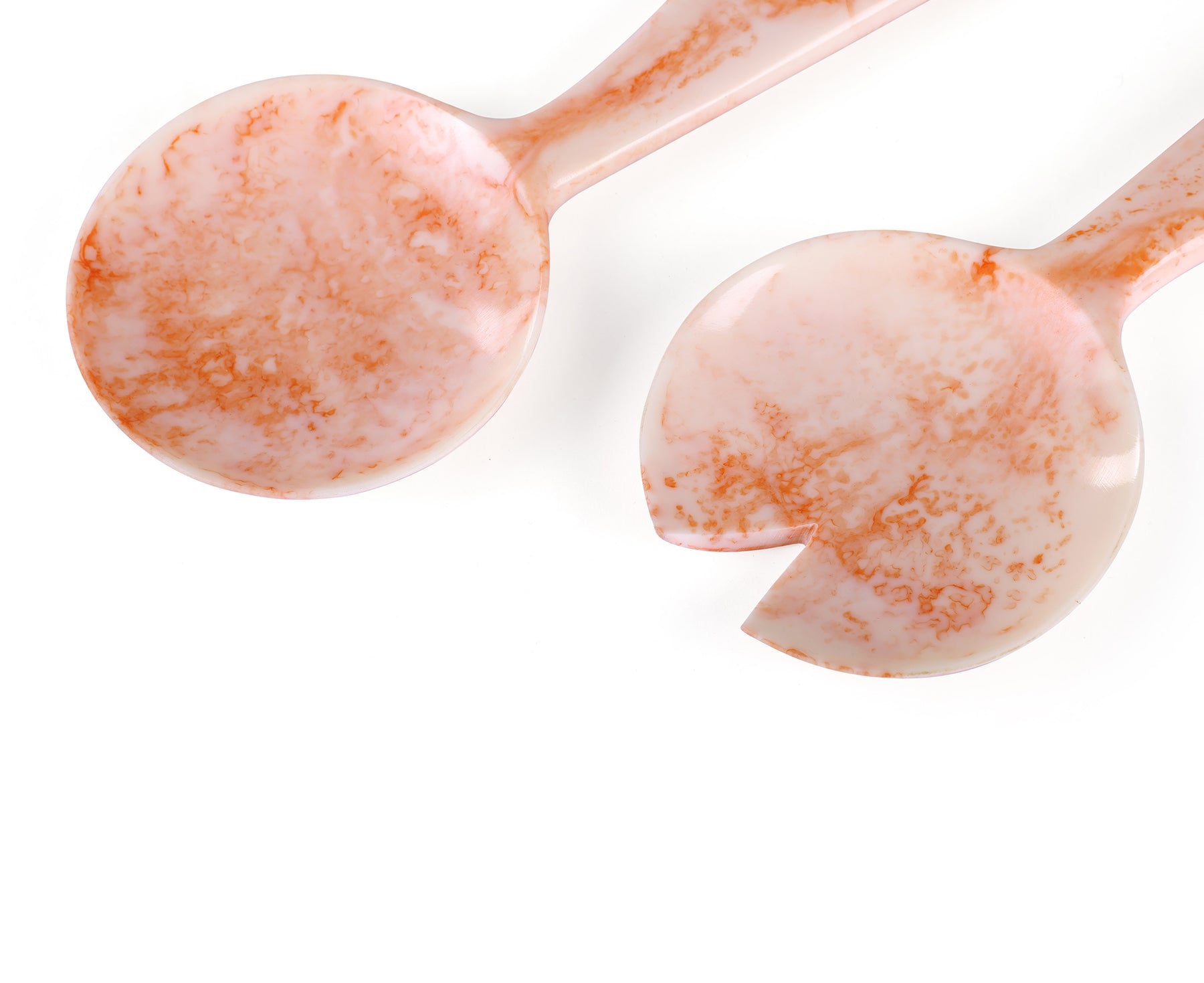 Resin Salad Servers in Pink by Casa Amarosa detail