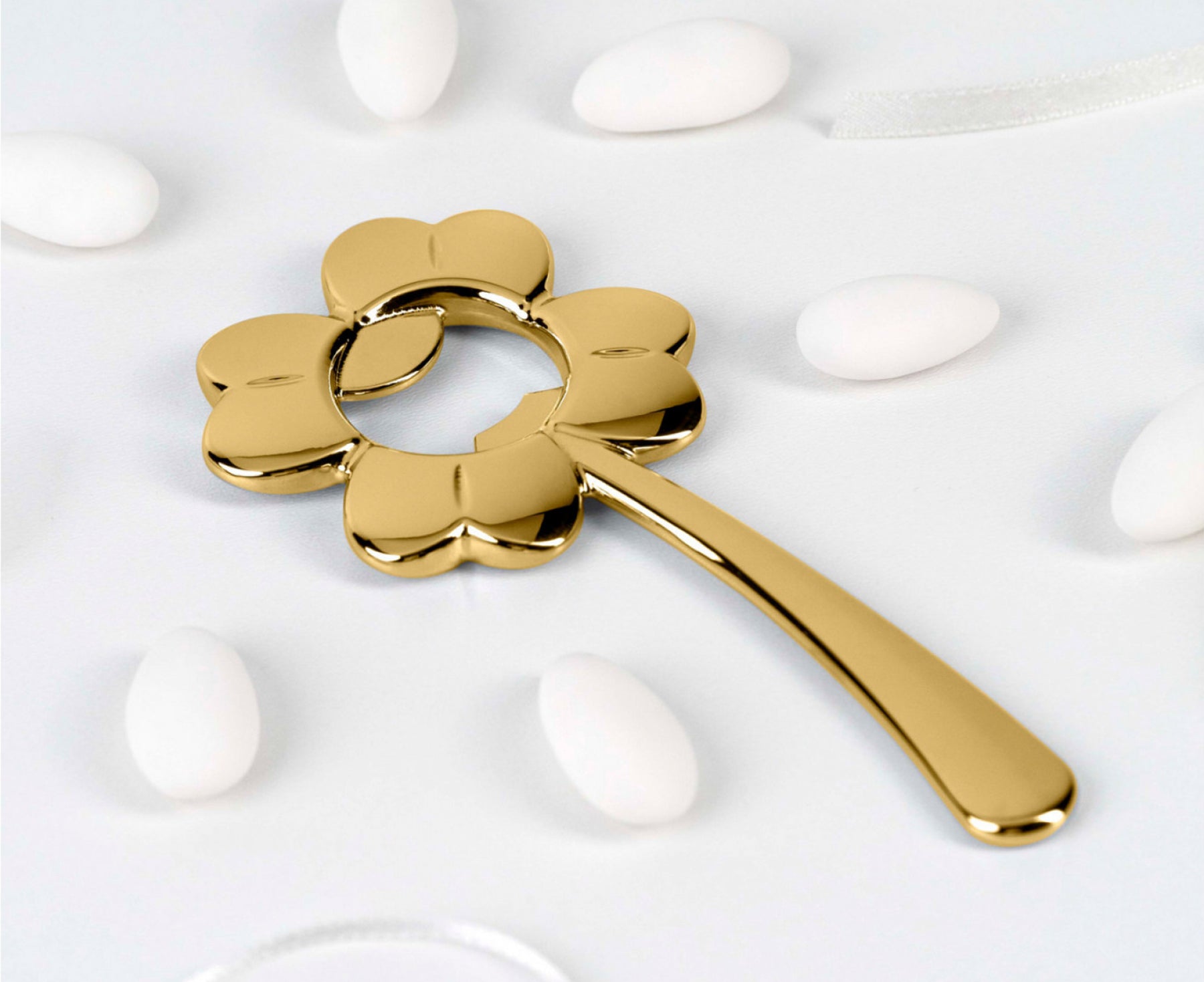 Quadrifoglio Bottle Opener in Gold by Casa Bugatti